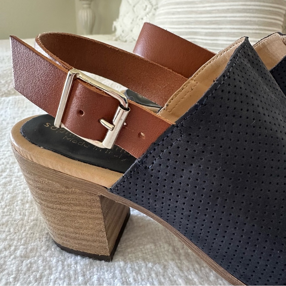 Sophia Milano Block Heels Navy Suede Sandals Slingback Made In Italy 6.5 - Picture 3 of 10